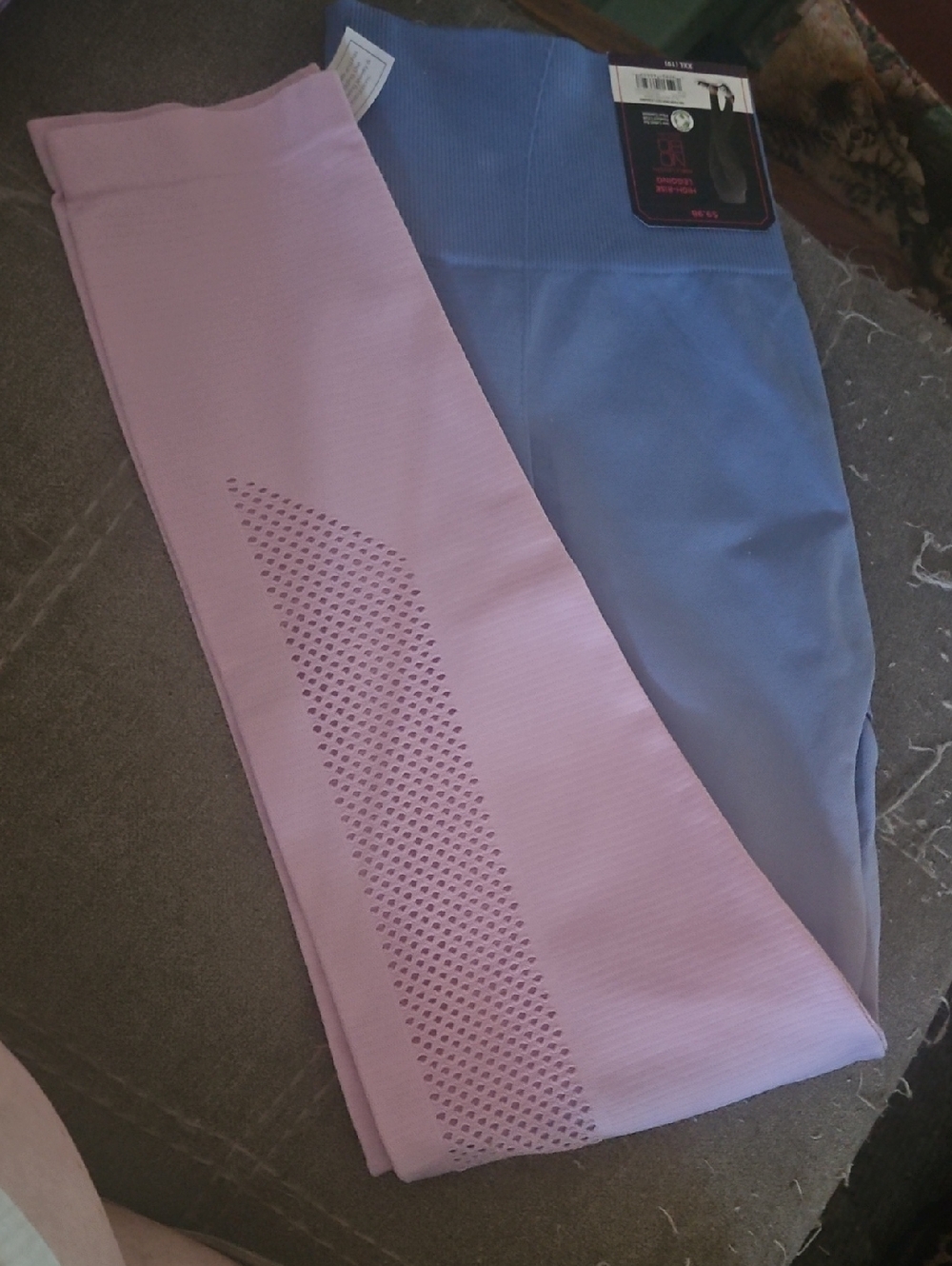 Brand New No Boundaries Two-Tone Seamless Leggings in Lavender & Periwinkle